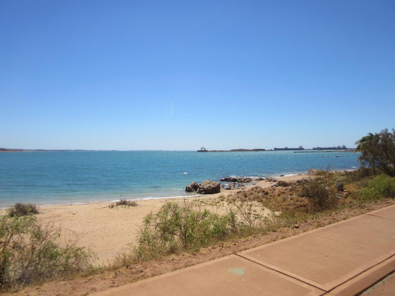 Dampier Mermaid Hotel Karratha Экстерьер фото