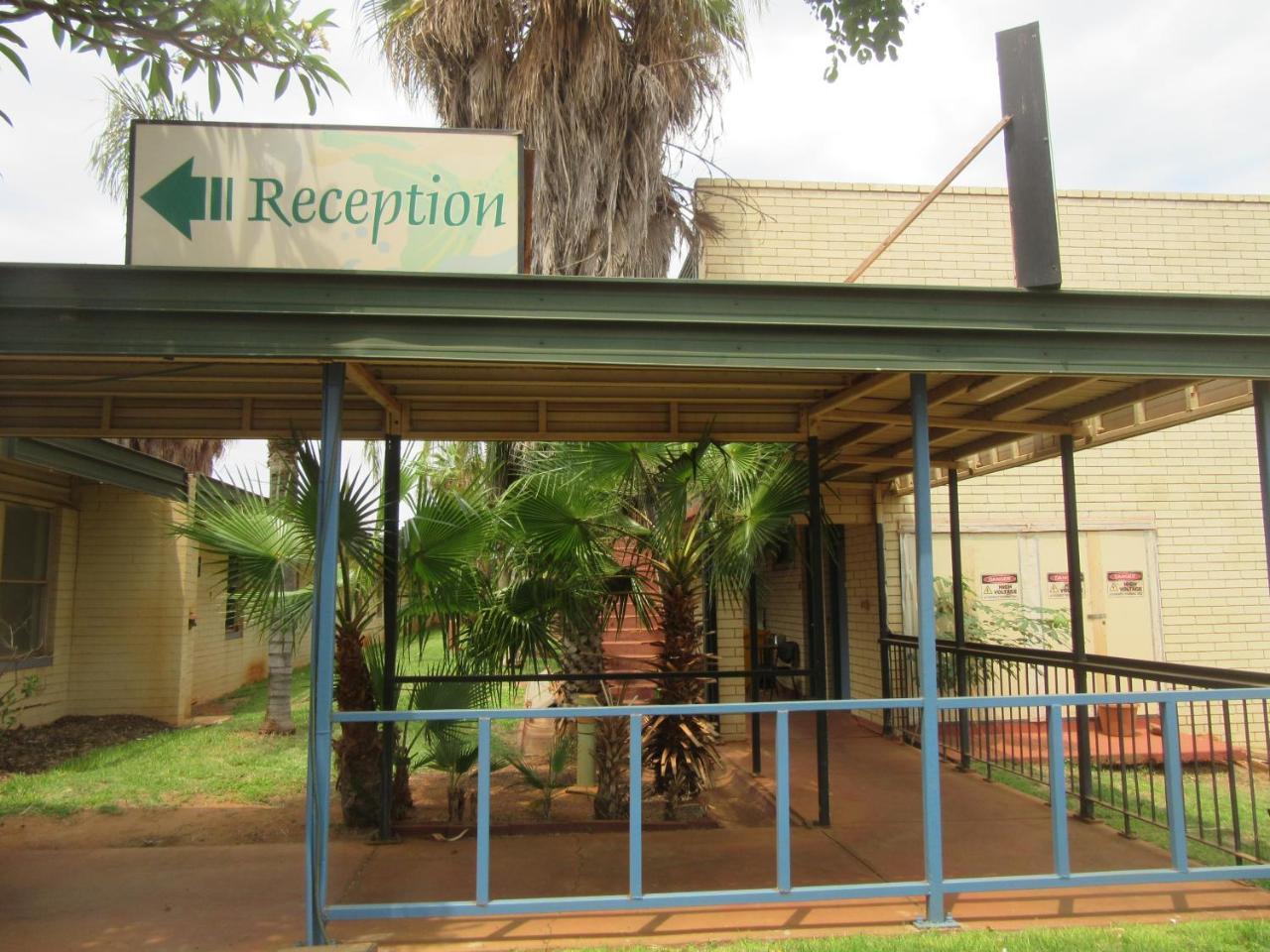 Dampier Mermaid Hotel Karratha Экстерьер фото